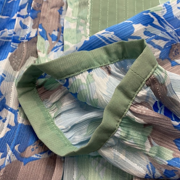 DKNY JEANS Green Floral Tunic Top Size: Medium - Picture 17 of 17